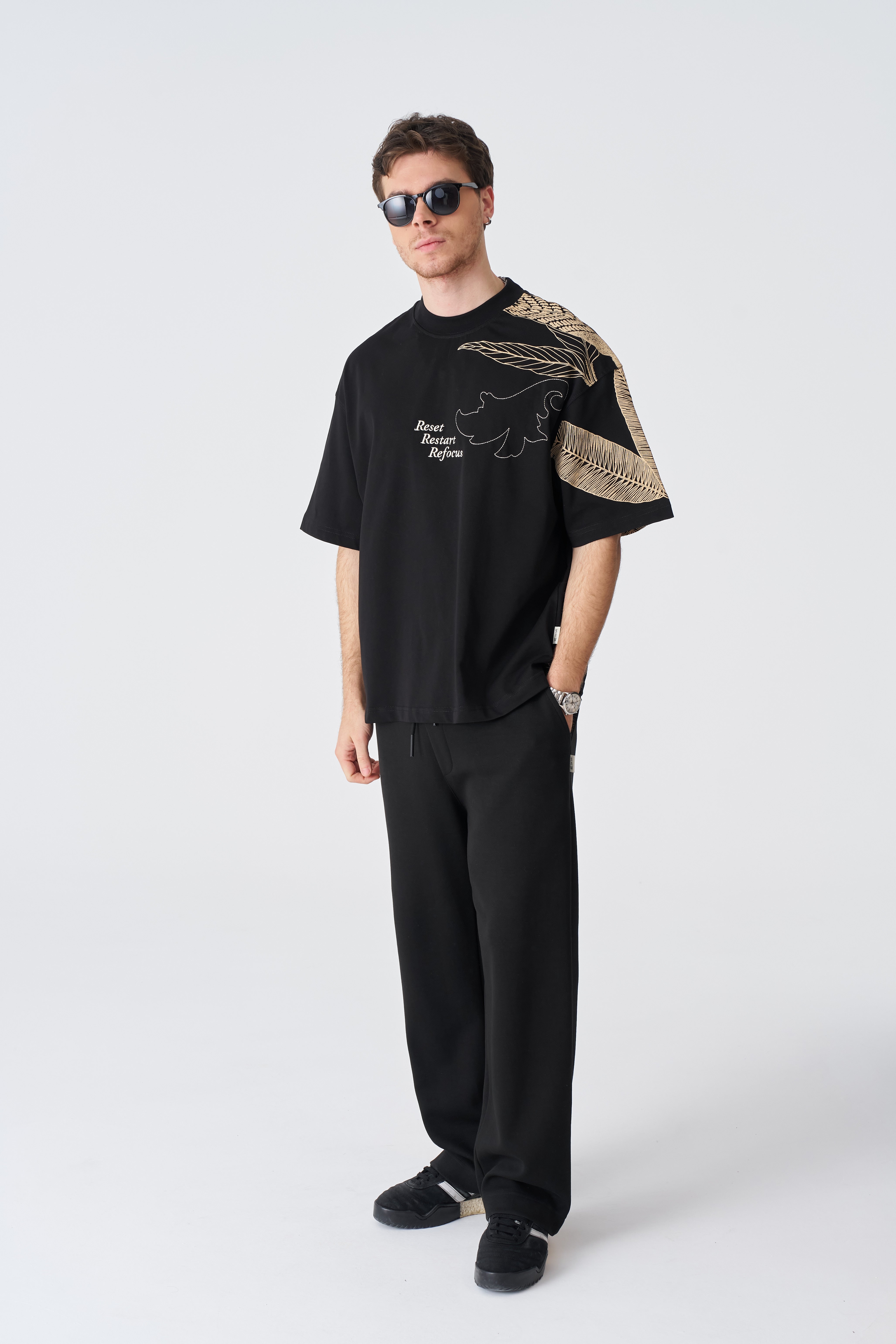 Niravana Tee